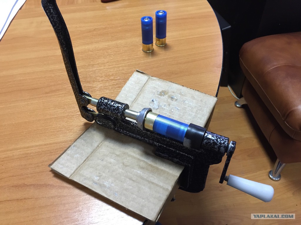 снаряжение дробовых патронов 12 калибра. пыж 12 калибр diana. самостоятельное снаряжение патронов. трассер для гладкоствола. самокрут 12 калибра.