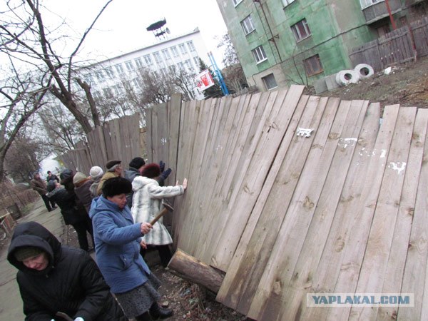 Берите на вооружение, народ объединился!