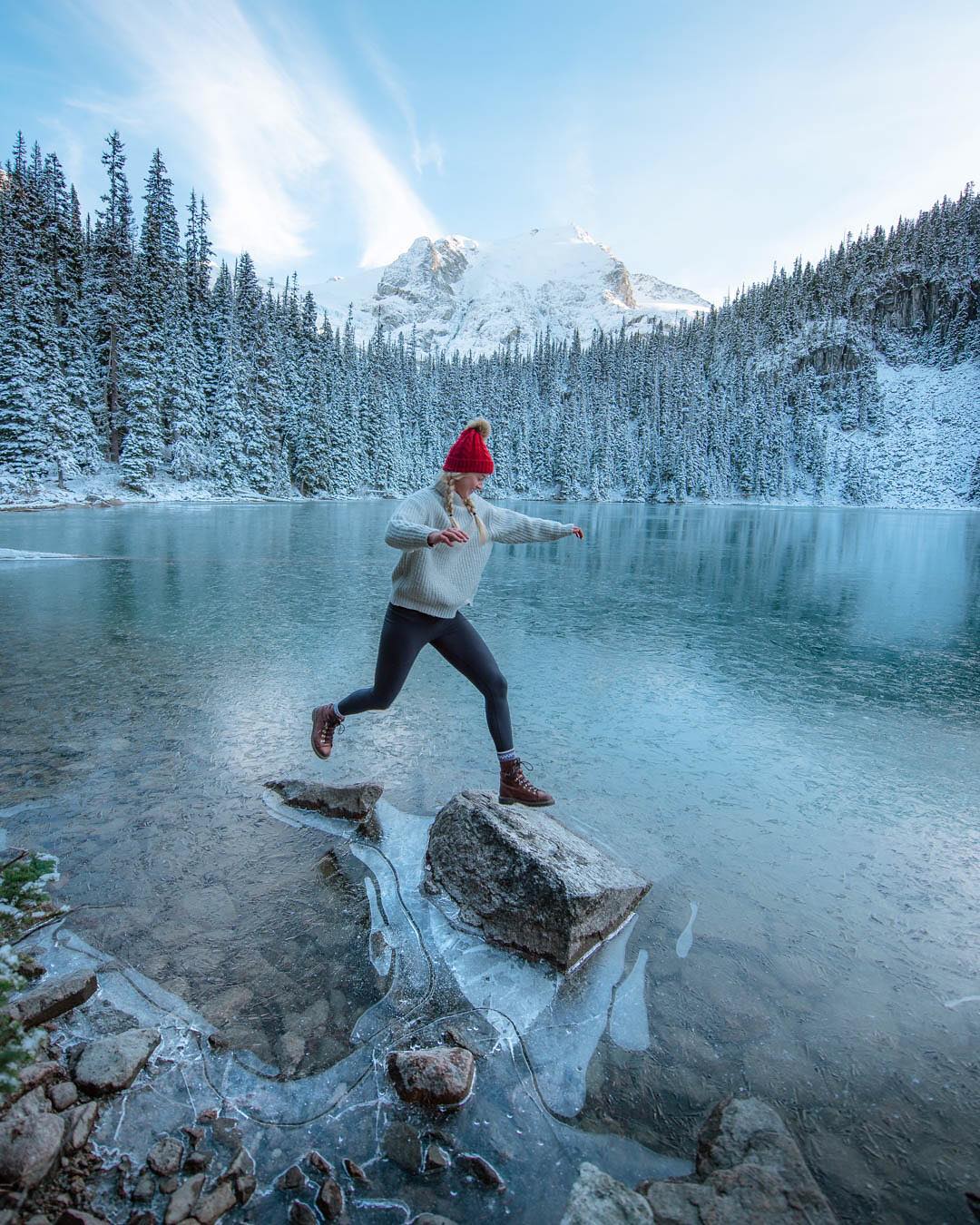 педра да гавеа рио де жанейро. станешь невероятно. скала педра-да-гавеа в рио-де-жанейро. мужская фотосессия на природе. станешь невероятно.