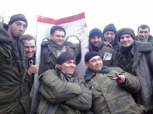 Российские миротворцы совместно с силовиками Казахстана взяли под контроль аэропорт Алматы