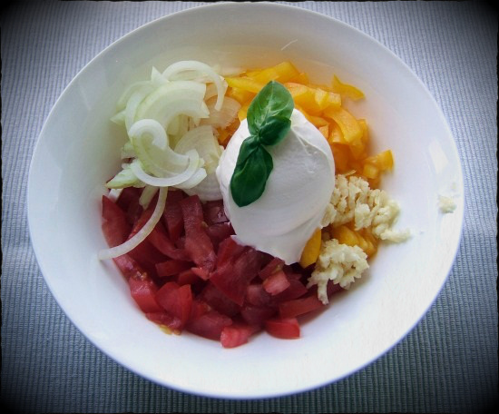 Пятничные посиделки на теплотрассе ©