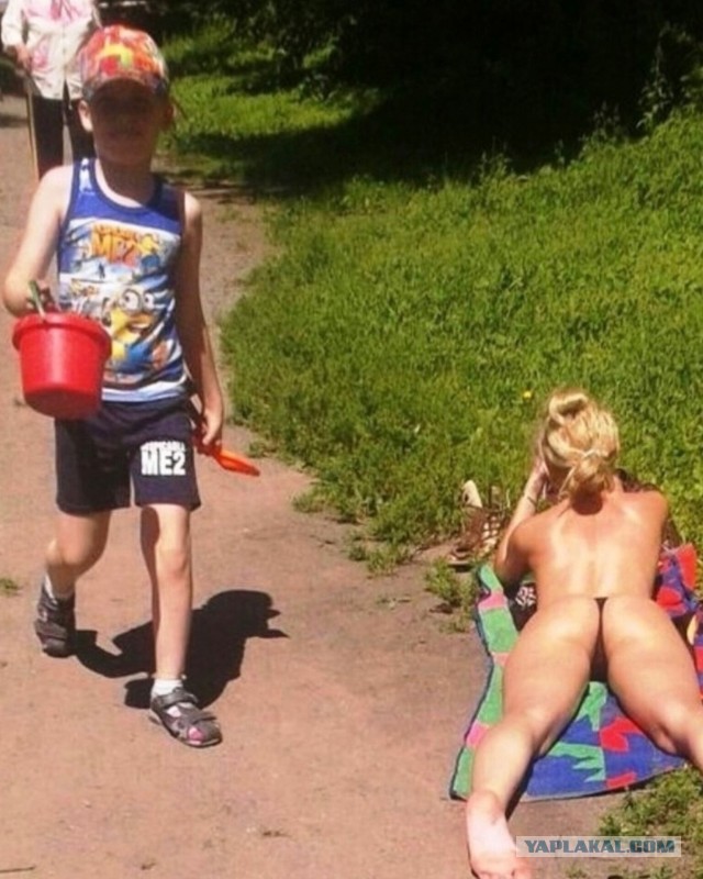 Подборка дам на природе