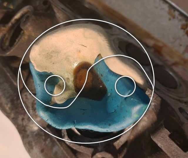 Вытаскиваем обломок болта