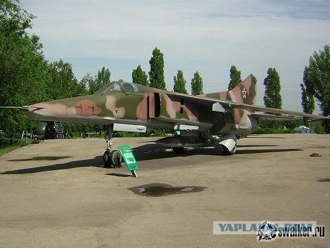 20 самых интересных авиапамятников