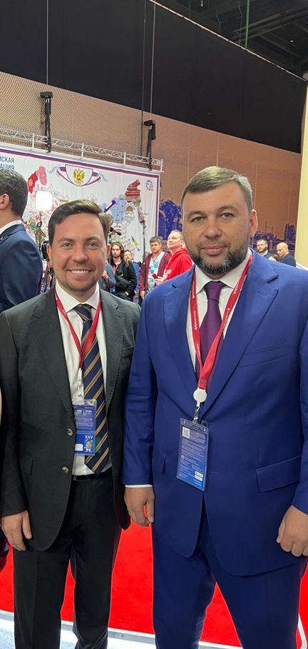 Павел Семин провел встречу с главой ДНР Денисом Пушилиным в рамках ПМЭФ-2022.
