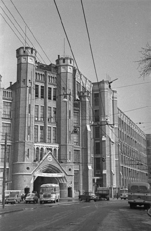 Москва и москвичи. Двадцатый век. 10.10.24