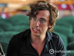 Студентка-первокурсница и ее 57-летний бойфренд-преподаватель