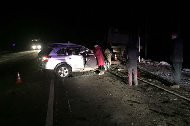 Мэр Тулуна с женой попали в страшное ДТП на трассе Иркутск-Красноярск.