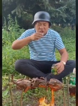 Я бы с голоду помер за это время...