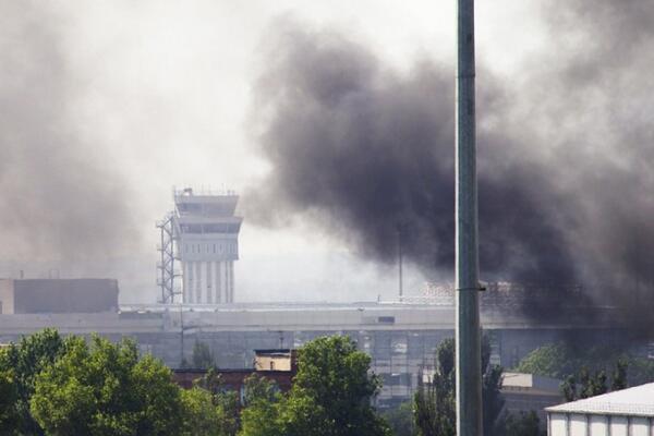 Начался обстрел аэродрома и окрестностей в Донецке