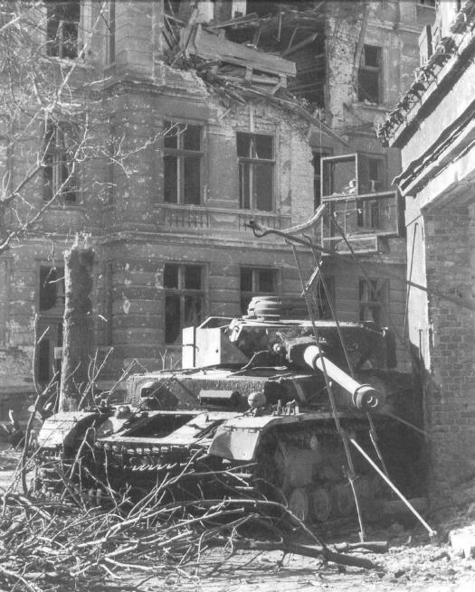 Фотографии второй мировой, многие цветные (фото)