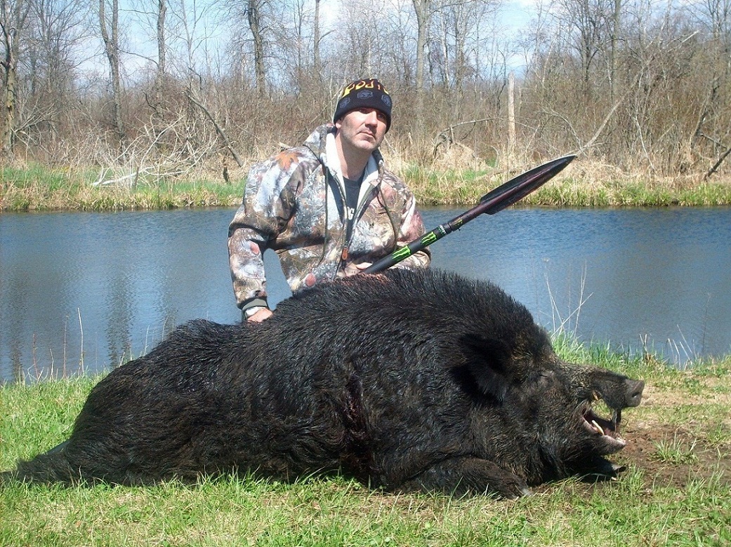 охота на крупного. охотники в тайге эвенкии. охотничьи трофеи медведь. охотничьи трофеи. лисинский медведь.