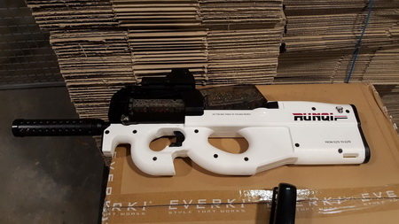 Пистолет-пулемет FN P90 «Петушок» или «Швея»