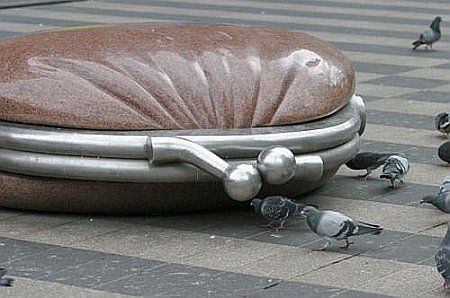 Самые странные памятники планеты