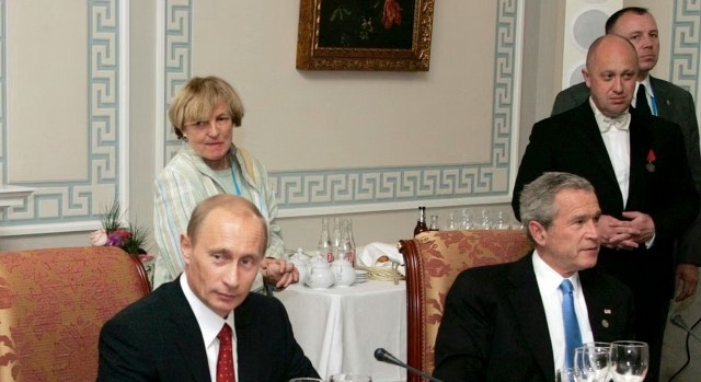 Президент России В.Путин, 43–й президент США Дж.Буш и Е.Пригожин, 2001 год