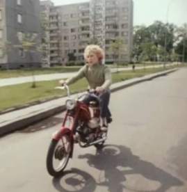 Люди и самокаты