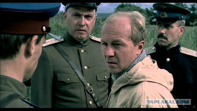 Бизнесмен, который травил фермеров собаками, на «Лэндкрузере» блокирует их комбайны