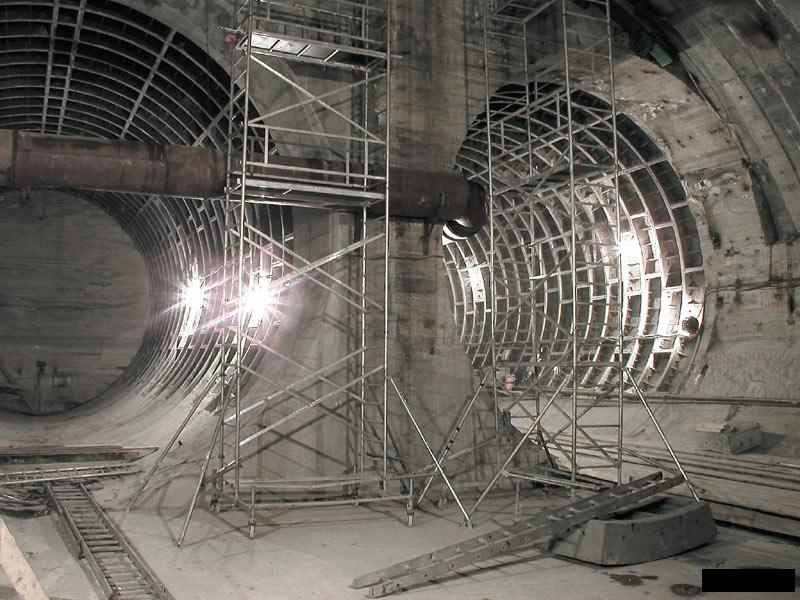 Размыв фото. Тоннель площадь Мужества. Тоннель Лесная пл Мужества. Метро Лесная - пл. Мужества. Размыв Лесная.