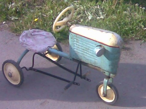 Детский педальный "Москвич". Сделано в СССР.