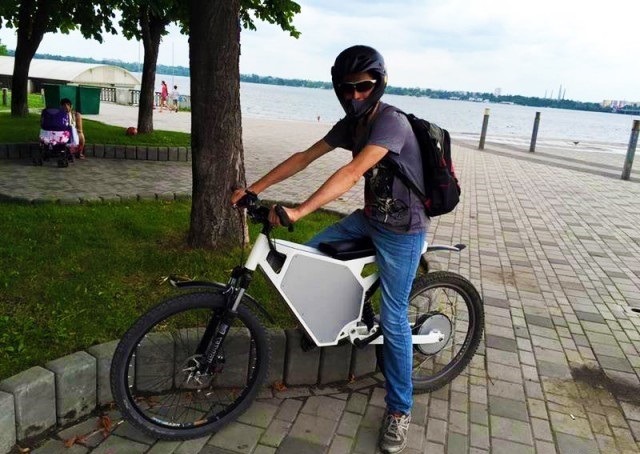 Китайцы все же впереди планеты всей в плане электротранспорта.