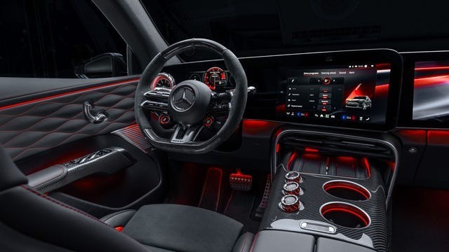 Mercedes-AMG представила электрический кроссовер мощностью до 1169 л.с.