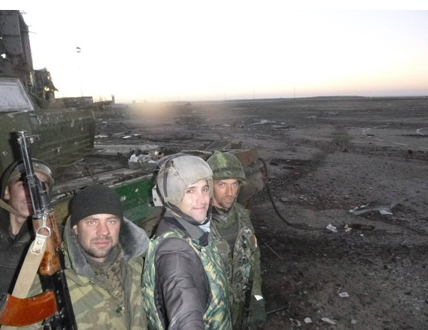 Зачистка аэропорта от войск украинских ВС
