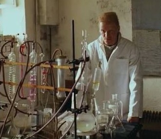 Кудряшка заананасила цены