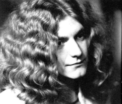 Фото актеров и музыкантов, из которых харизма плещет через край