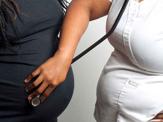 9 медсестёр забеременели и родили одновременно