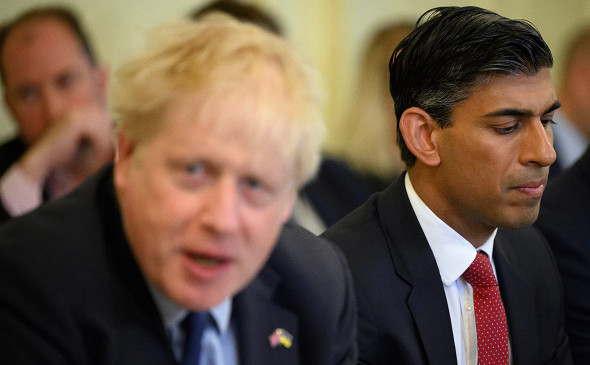 В Британии ещё пять министров сбежали из правительства Джонсона. Итого: семь за два дня