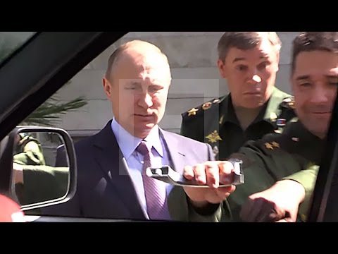 Почему у некоторых людей всё ломается, объясняет загадочный феномен — эффект Паули