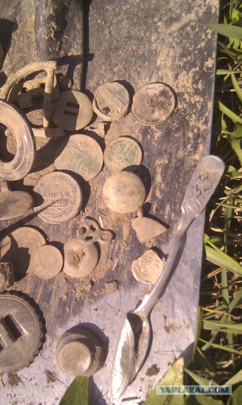 Искатели сокровищ на крымских пляжах