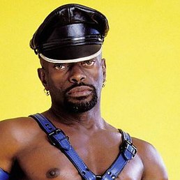 Как выглядит Черная Дыра изнутри