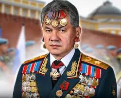 "Повесил свой сюртук на спинку стула музыкант.." ©