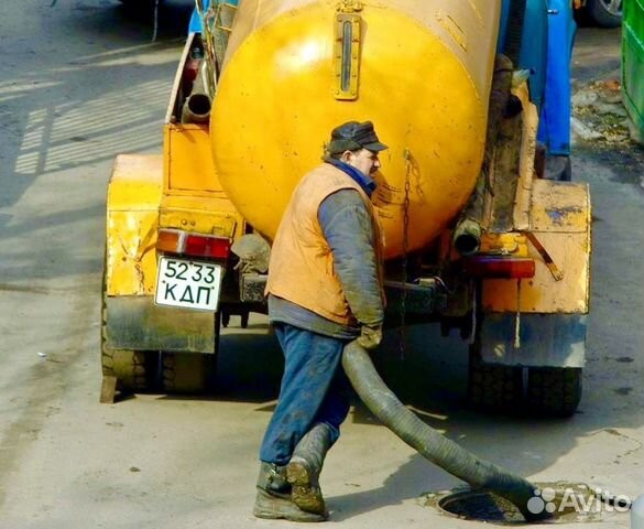 СК требует от пилота 127 млн рублей за экстренную посадку