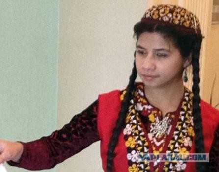 Обои криво поклеены