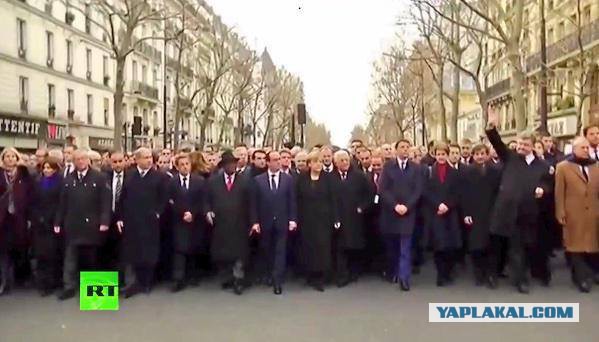 СМИ назвали шествие политиков и жителей Парижа