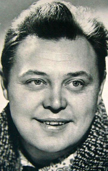 Фото актеров и музыкантов, из которых харизма плещет через край