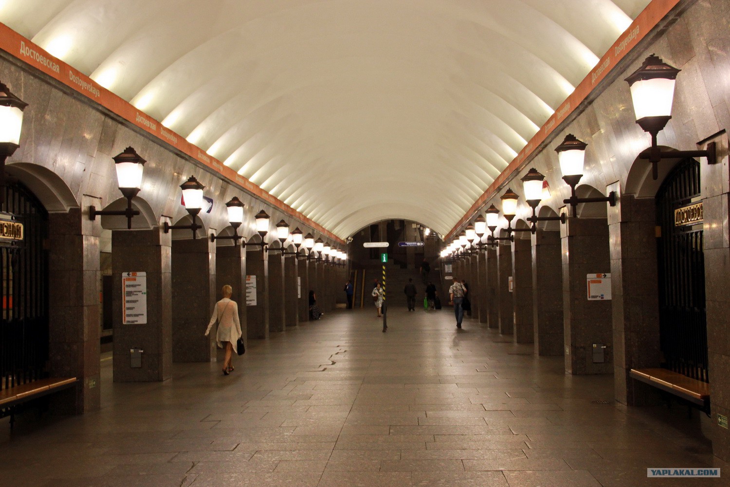 Станция метро достоевская спб