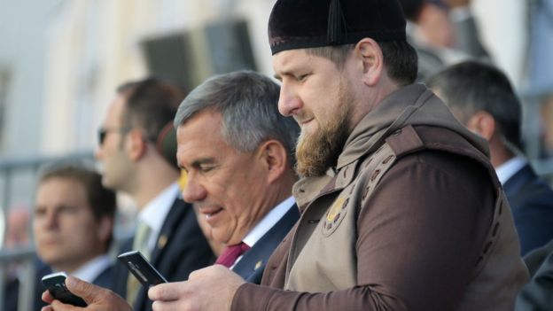 Спикер парламента Чечни объявил кровную месть блогеру