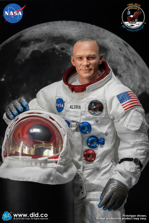 Железная логика китайцев: "Американцев на Луне не было!"