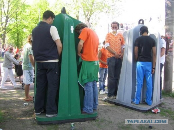 Добряки, плюсующие всех подряд