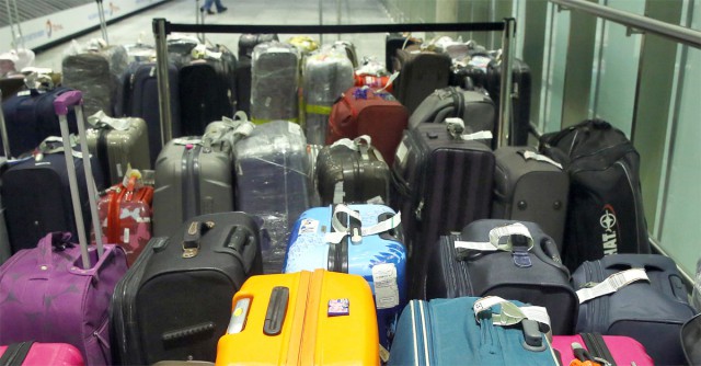 Невидимая рука рынка потрошила чемоданы во Внуково