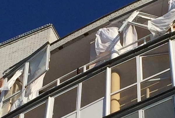 Притончик гонит самогончик
