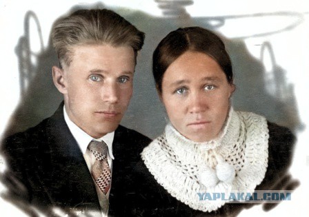 Нейросеть на хаялву раскрашивает фото к 9 мая