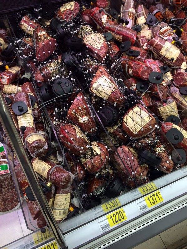 Медики решили - колбаса вызывает рак