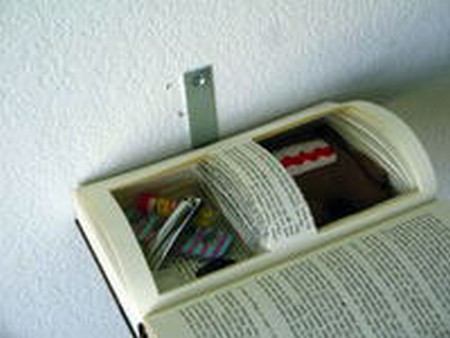 Полка невидимка