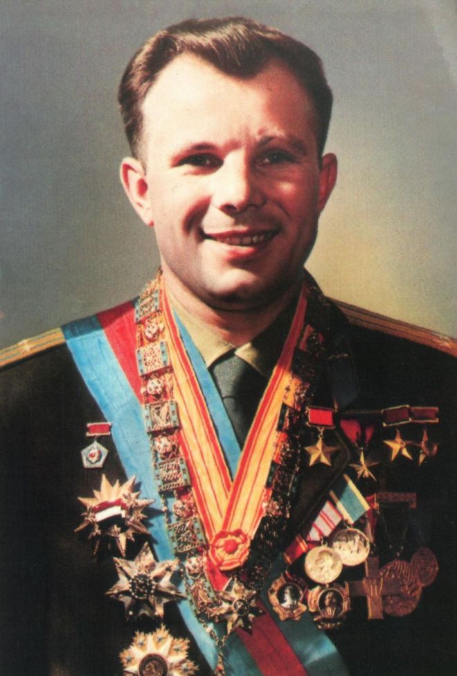 юрий гагарин фотографии самые известные есть, надо