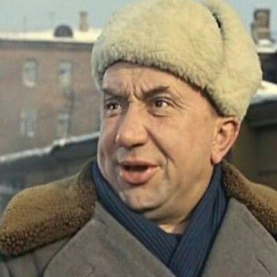 Чья соседка?