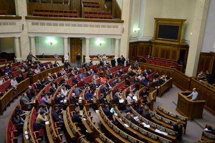 Рада проголосовала за вывод войск из Киева